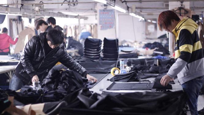 從10萬(wàn)元起家,她開服裝廠18年成女富豪